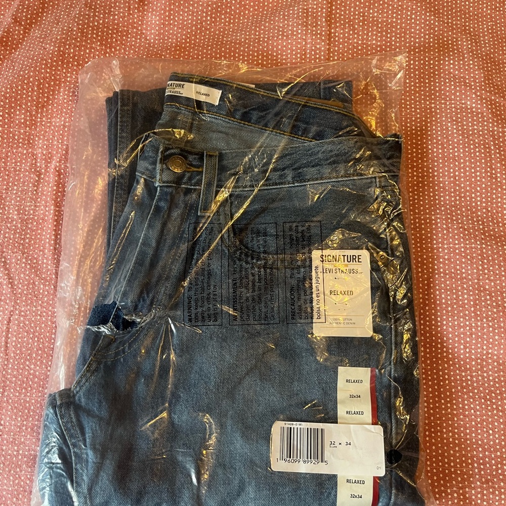 Signature Men's Relaxed Denim Jeans
